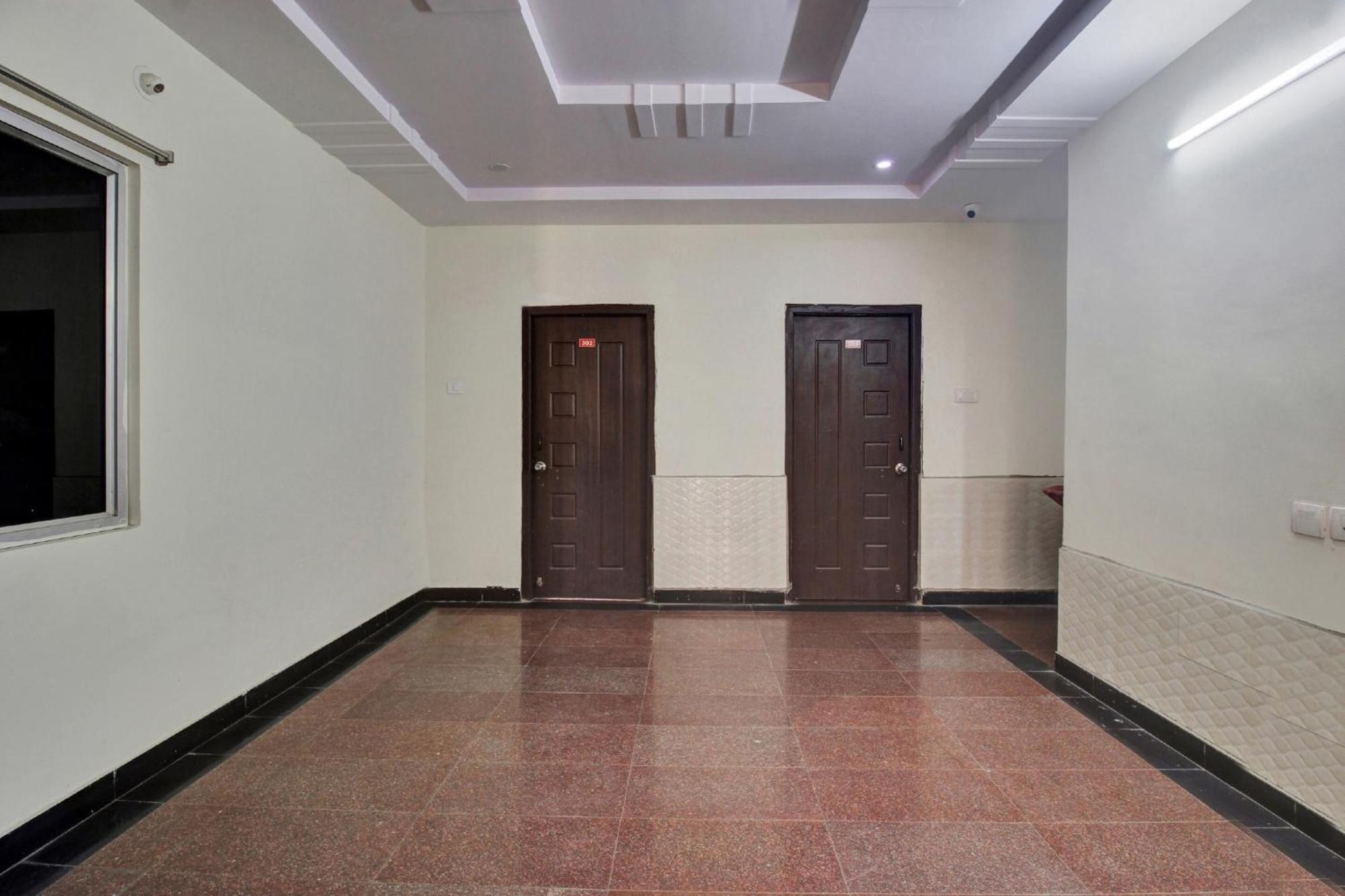 Hotel O Lavish Stay Sururnagar Екстериор снимка