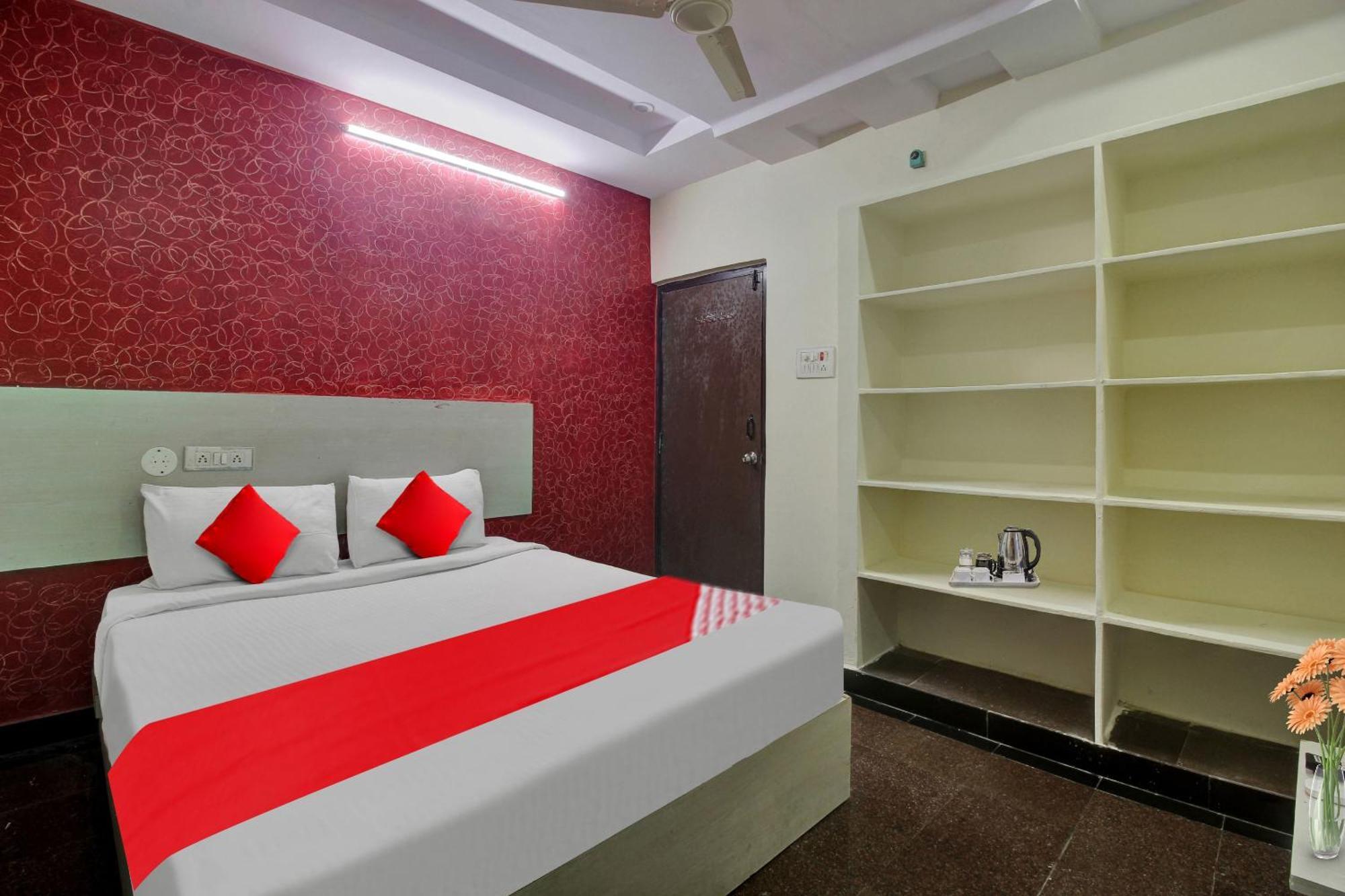 Hotel O Lavish Stay Sururnagar Екстериор снимка